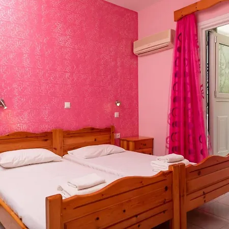 Apartment Studios Marina Naxos City